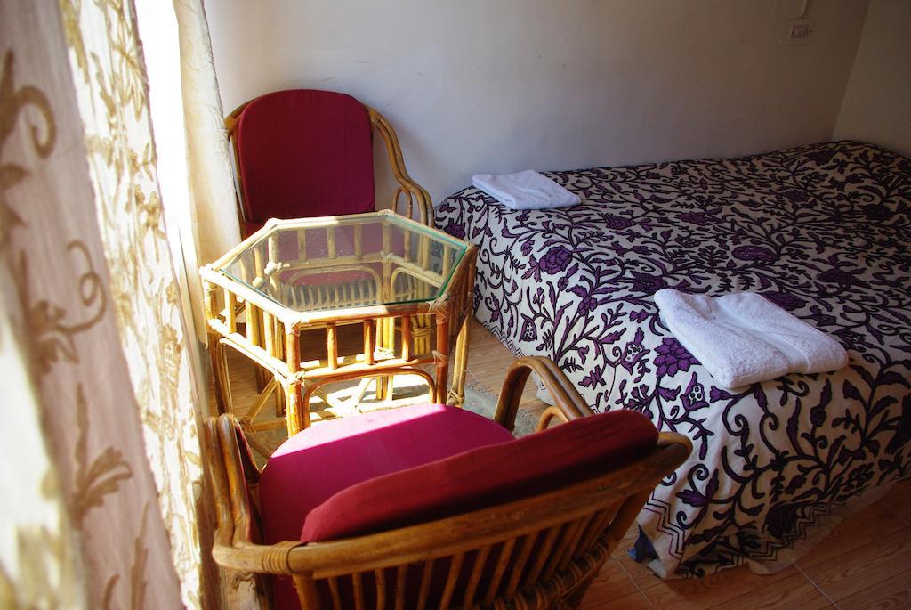 Himalaya House Hotel Pahalgām Quarto foto
